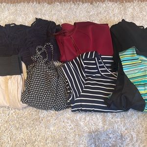 Womens dress lot sizes Medium/Large - 7 items.  Items are new or worn once